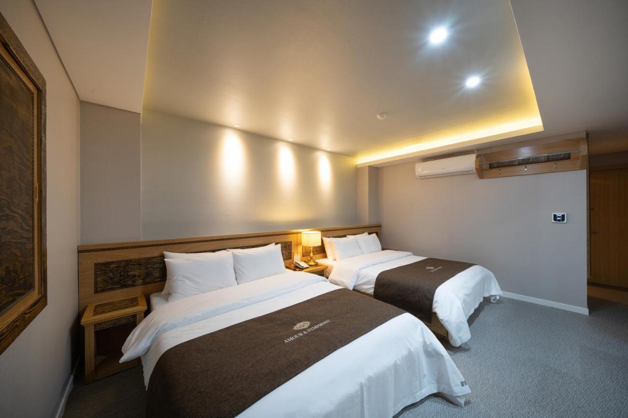 Symphony Hotel Szuvon Kültér fotó