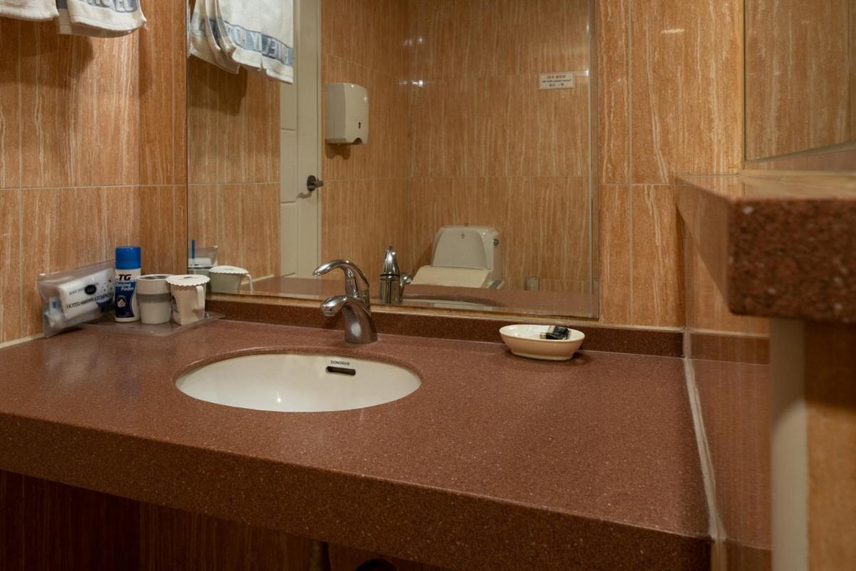 Symphony Hotel Szuvon Kültér fotó