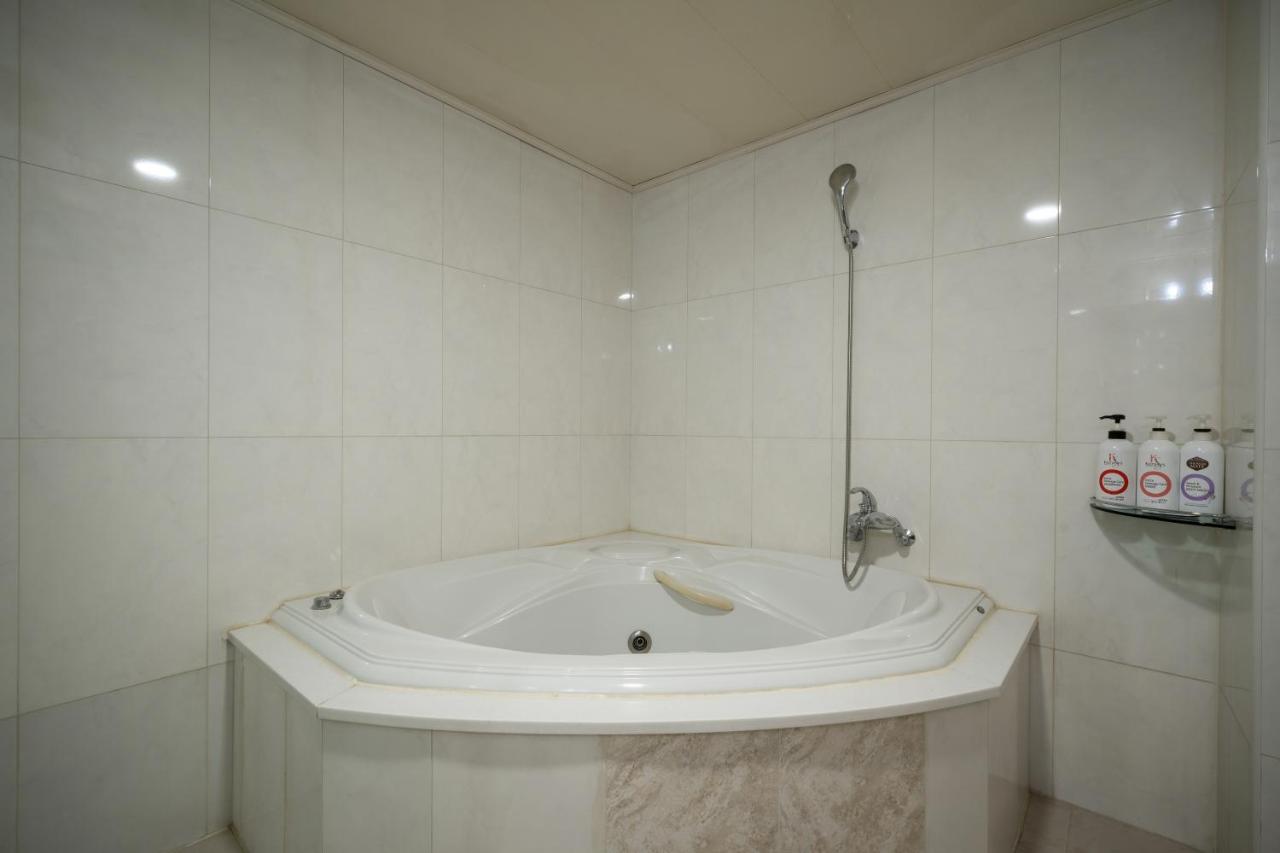 Symphony Hotel Szuvon Kültér fotó