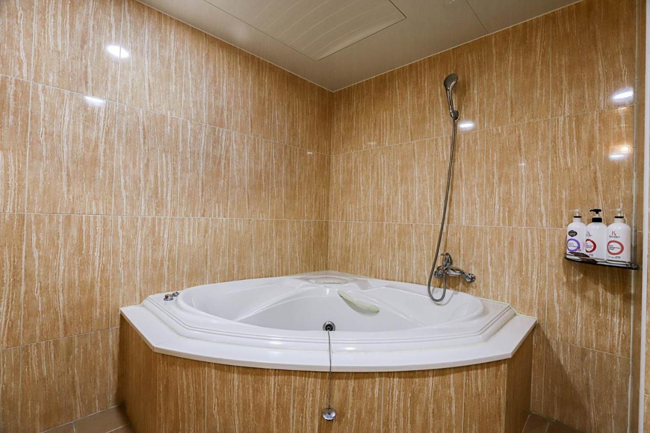 Symphony Hotel Szuvon Kültér fotó