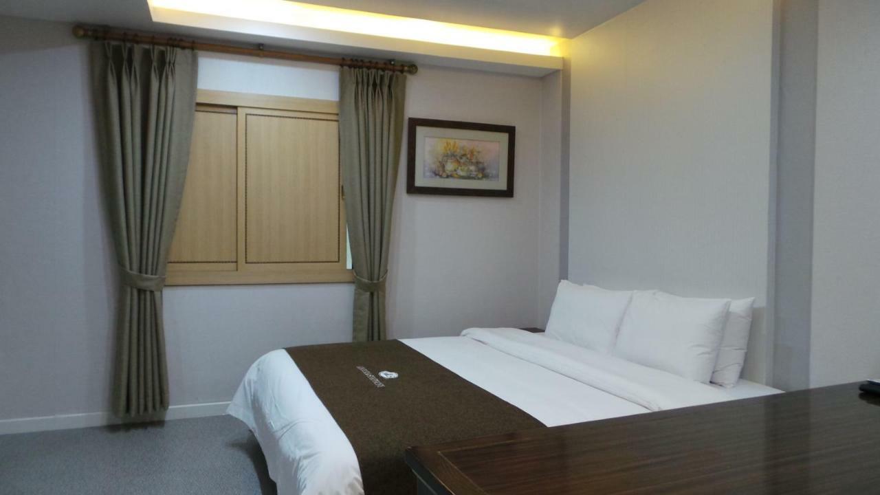 Symphony Hotel Szuvon Kültér fotó